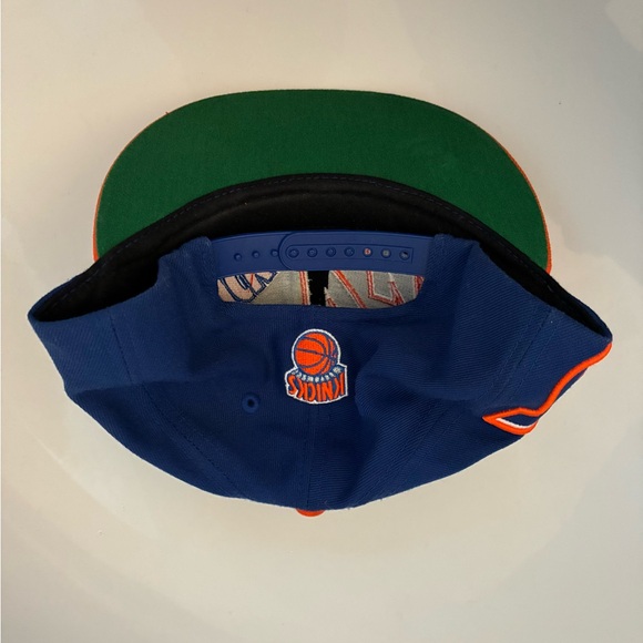 Knicks Snapback - Picture 3 of 4